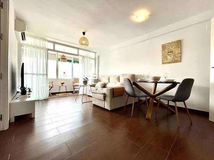 Apartamento para 5 personas, con Balcón además de Terraza y Vistas en Vista Alegre