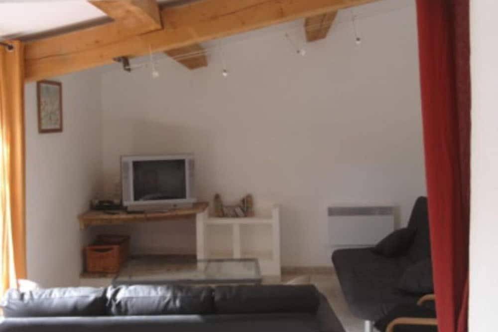 Gîte en pleine campagne avec piscine privé in Tulette, Région de nyons