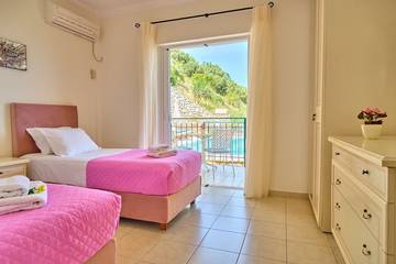 Villa voor 9 Personen in Kassiopi, Corfu, Afbeelding 2