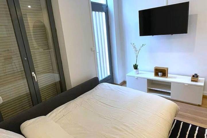 Appartement entier, Les Clés D'Augustine - T2 42m² Rdc terrasse privée in Arras, Région d'Arras