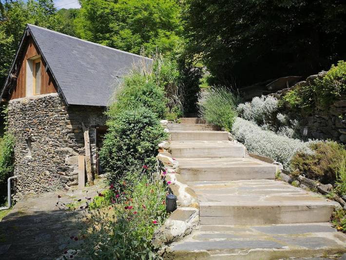 Gîte pour 13 personnes, avec jardin et jacuzzi à Melles - 4