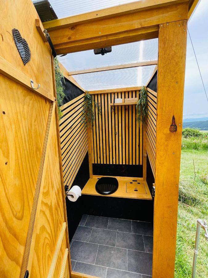 Glamping Hohe Wand - Kuppelzelt "Bergblick2 mit Sternenfenster in Hohe Wand, Thermenregion