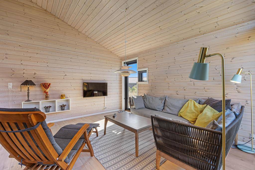 Beautiful beach-close holiday home with covered terrace in Skodbjerge, Haurvig