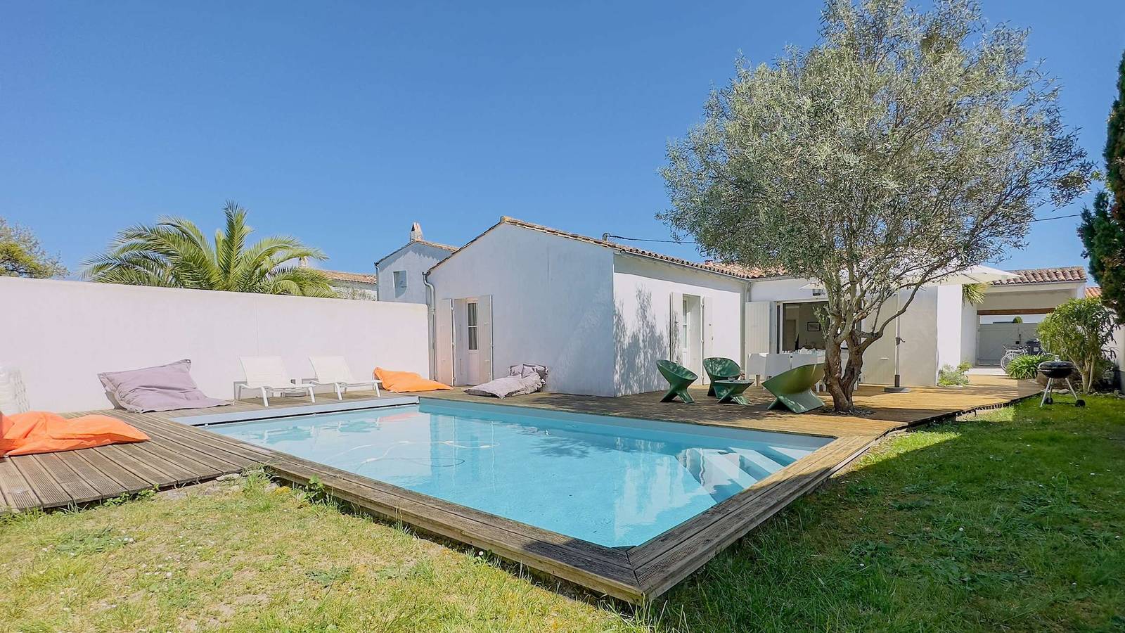 Apartamento vacacional entero, Superb villa with swimming pool in the village in Saint-Clément-des-Baleines, Isla de Ré