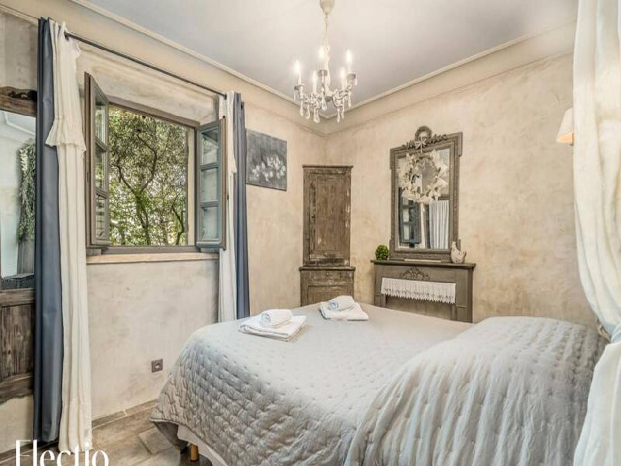 Apartamento entero, Apartamento en Luberon con piscina climatizada in Oppède, Parque natural regional del Luberon