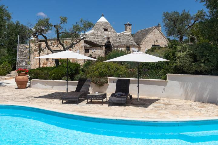 Trullo per 4 persone, con Giardino e Piscina per bambini a Castellana Grotte