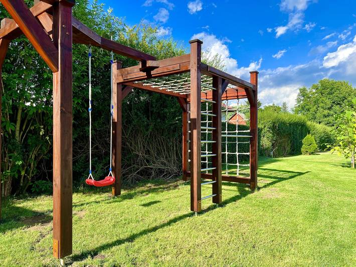 Ganze Wohnung, Ferienwohnung für 2 Personen mit Garten in Hirschberg am See, Region Liberec