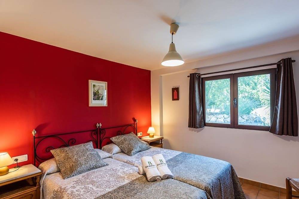 Cortijo Algabia Alhendín by Ruralidays in Gabia Chica, Alhendín