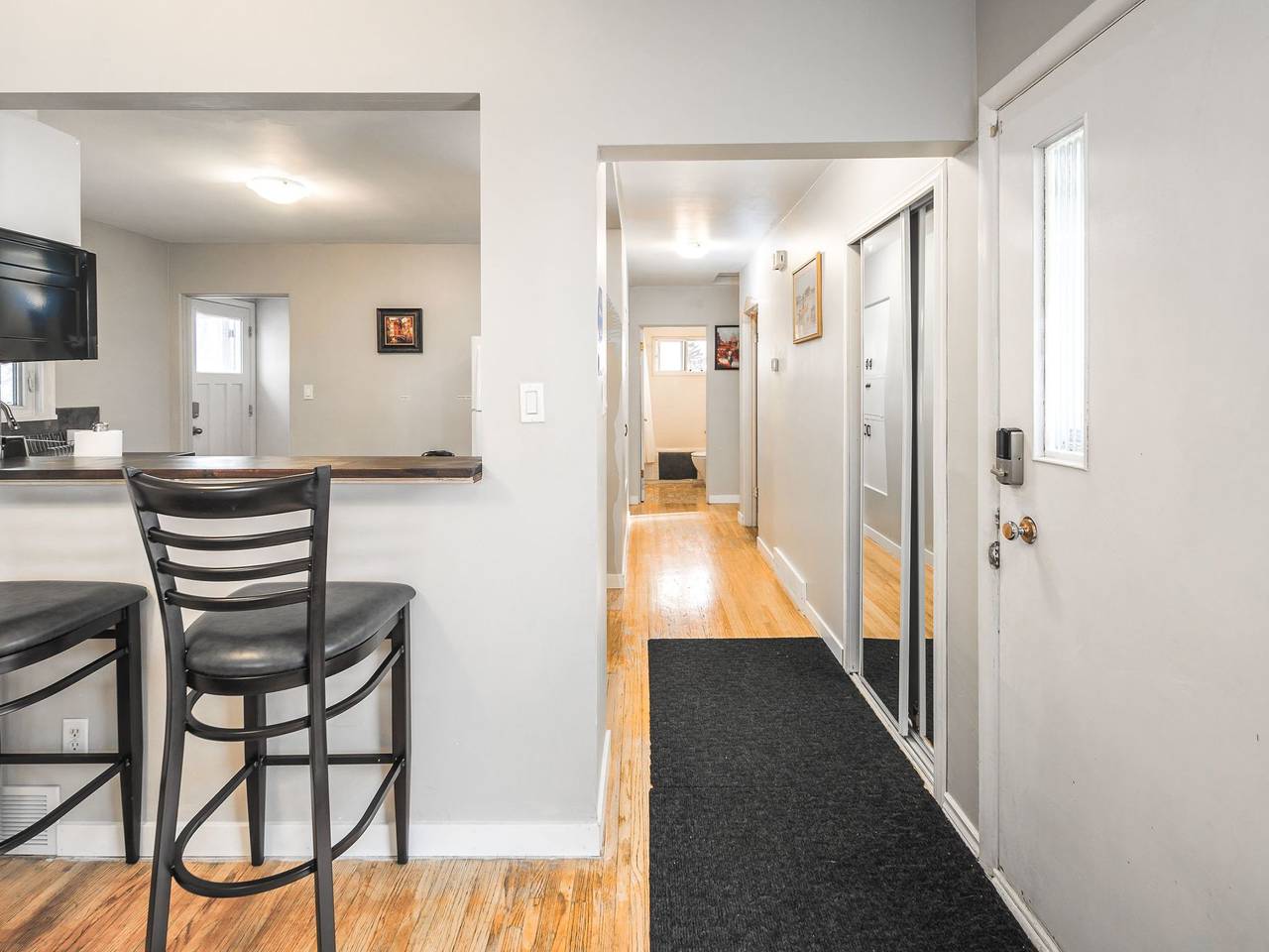 Willkommen in diesem möblierten, gemütlichen und komfortablen ganzen Haus in de in Calgary, Kanadische Rocky Mountains