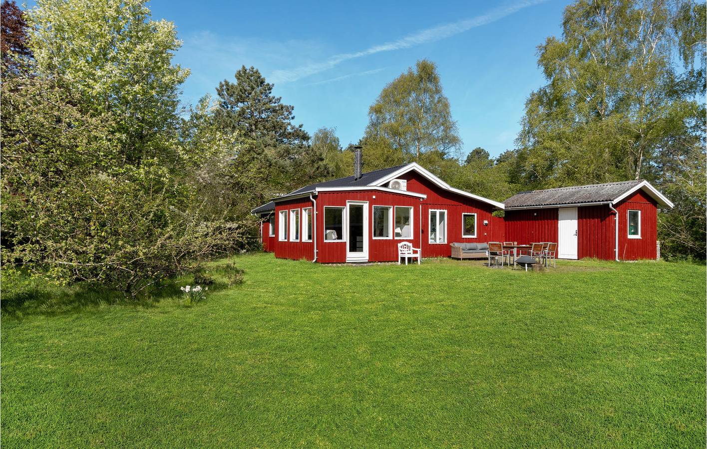 Holiday home for 7 people with terrace in Kulhuse, Frederikssund Region
