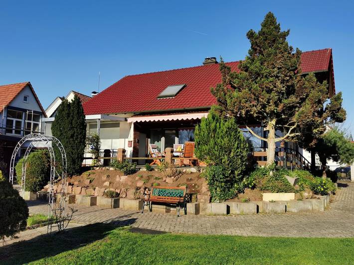 Ferienwohnung für 4 Personen, mit Balkon und Terrasse sowie Garten im Dahner Felsenland
