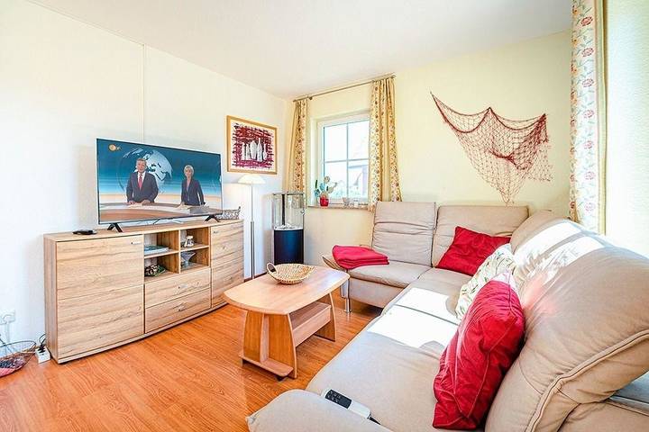 Ferienhaus für 4 Personen, mit Balkon und Terrasse sowie Garten in Neuenkirchen (Rügen) - 3