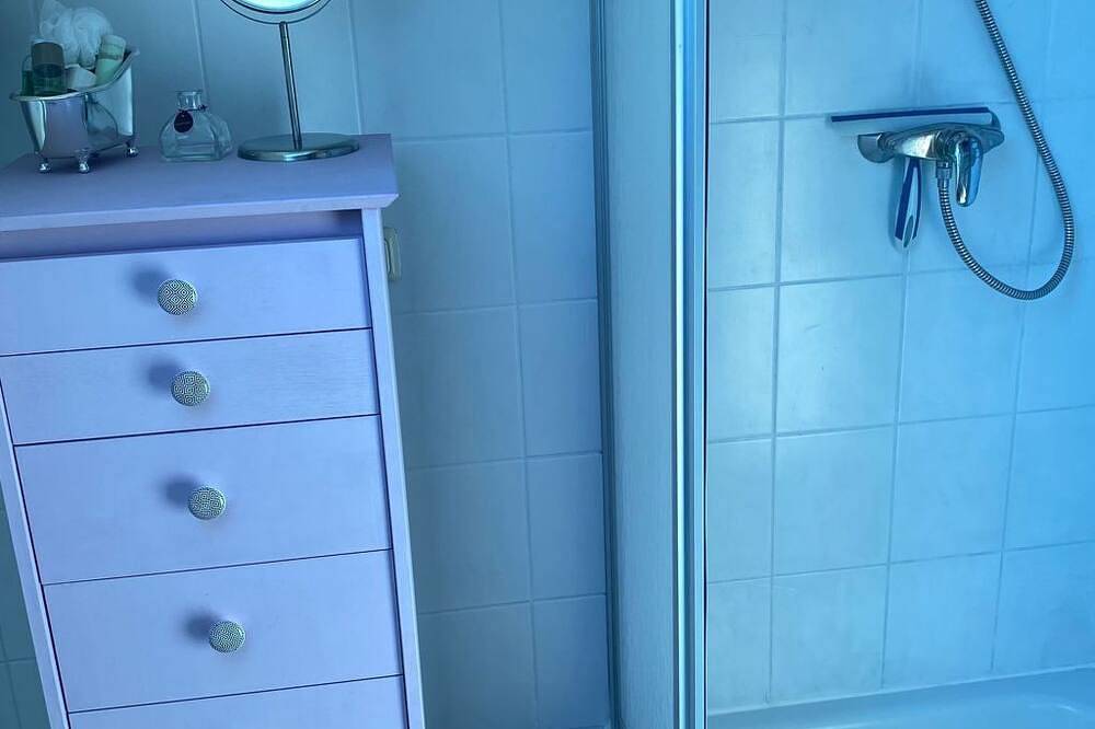 Ganze Wohnung, Logeerkamers \"Gästezimmer Dellarte\ in Großheide, Norden und Umgebung