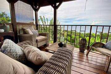 Cottage pour 6 personnes, avec vue ainsi que jardin et piscine dans Plage de la Perle