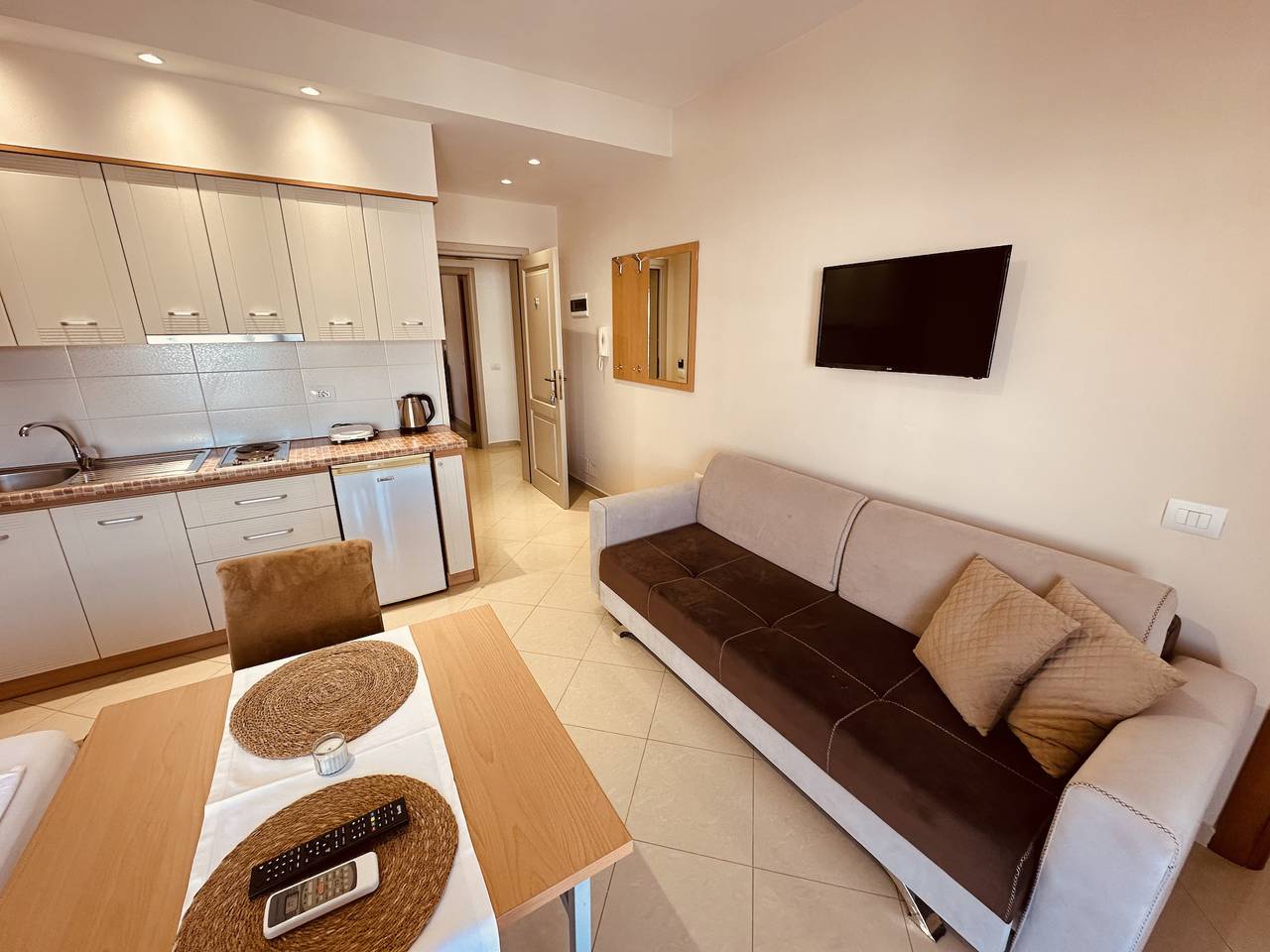 Estudio entero, Estudio para 4 personas in Vlorë (Ciudad), Vlorë