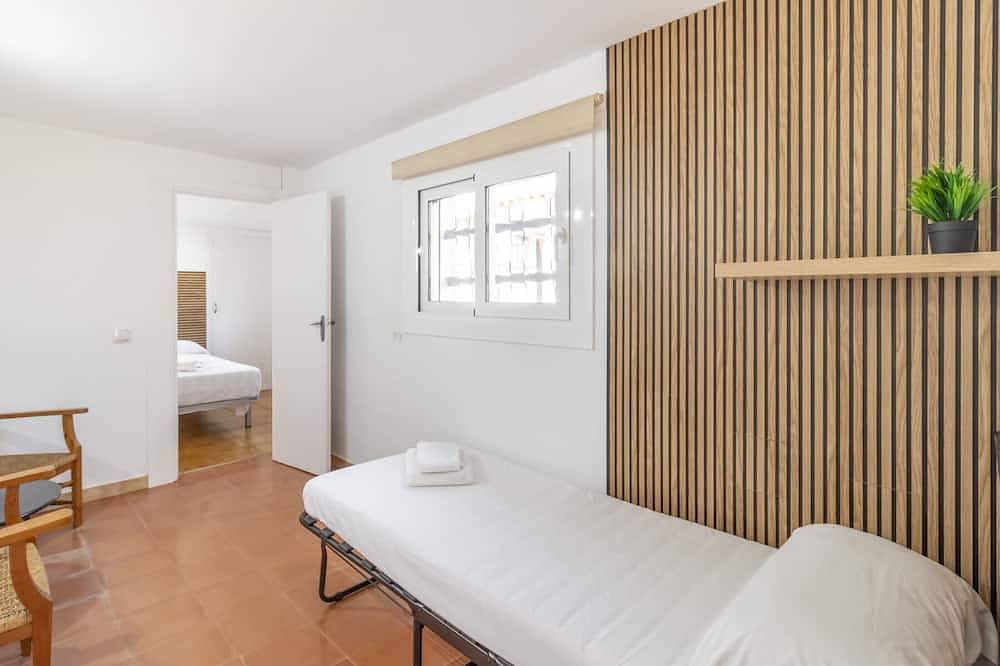 Apartamento entero, Grifeu 15 - Apartamento pequeño con patio in Platja Grifeu, Alt Empordà