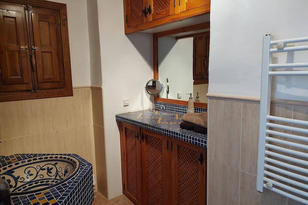 Comfortable house in historic Barrio and 5 minutes walk to town centre in Alhama de Granada, Granada Province
