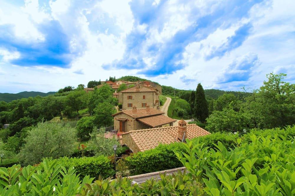 Ein altes kleines Steindörfchen in Panoramalage, nur wenige Km von der Stadt Arezzo entfernt. Ausges in Arezzo, Arezzo Provinz