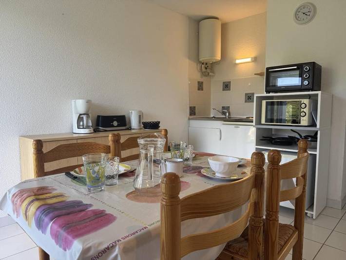 Gîte pour 2 personnes, avec balcon et vue à Meyras - 3