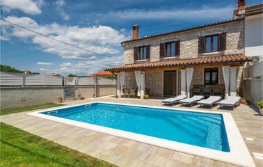 Ferienhaus für 6 Personen, mit Terrasse in Kroatien