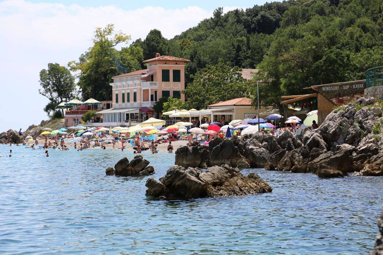 Villa Ana Lovran apartments & rooms in Lovran, Opatija Riviera