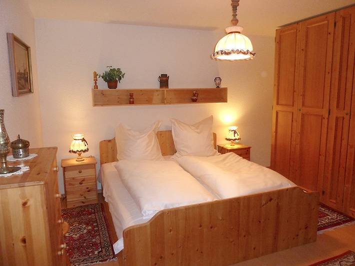 Apartamento inteiro, Ferienhaus Lerche - Ferienhaus mit Wintergarten in Bad Birnbach, Bayerische Golf und Thermenland