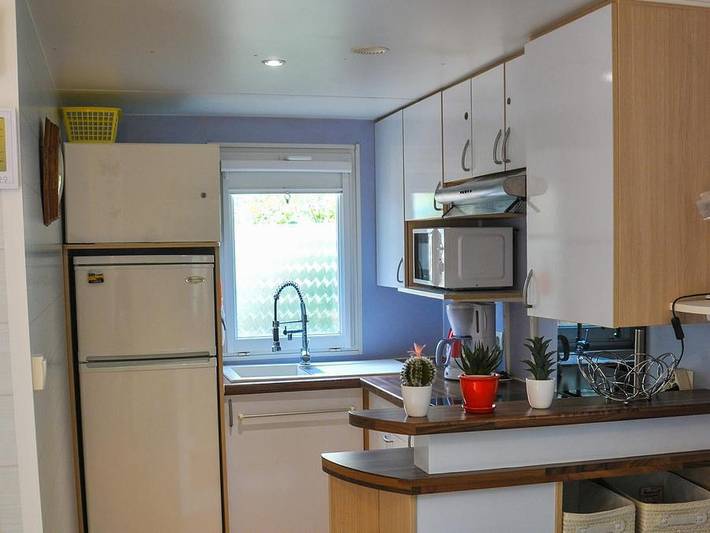 Camping Résidentiel La Pinède - Mobilheim 4 personen - Savanah Confort -2 Schlafzimmer 30m²- *Klima, Terrasse, Tv*. in Castelnau-de-Guers, Mittelmeerküste (Frankreich)