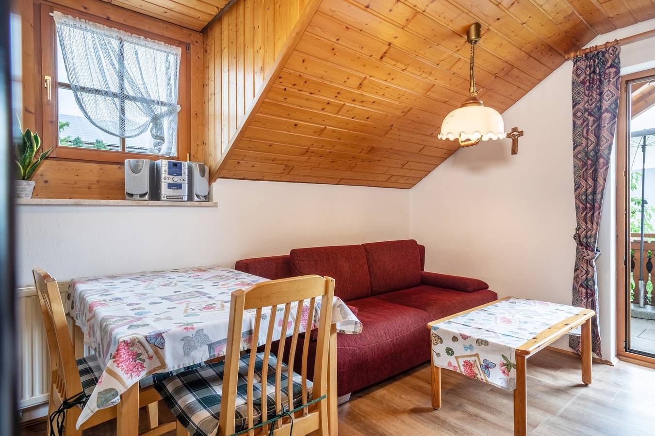 Ganze Wohnung, Gemütliche Ferienwohnung 40 m² mit eigenem Balkon in Ravensburg, Region Bodensee-Oberschwaben