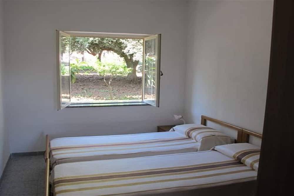 Ganze Wohnung, Sangeni Heim Urlaub  - Wohnung n.3, im Erdgeschoss mit veranda in Vibo Valentia Provinz