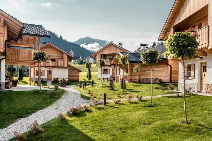 Chalet für 8 Personen, mit Garten und Sauna sowie Ausblick in Alta Badia
