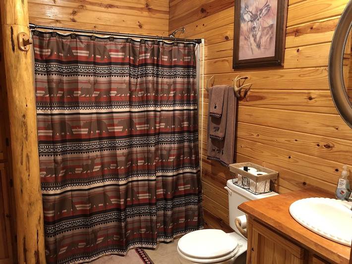 Vacation rental for 8 people, with hot tub and yard in Lake Barkley