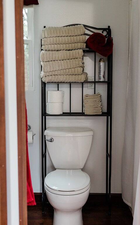 Wrap Around Decks mit schöner Aussicht und Whirlpool in Holmes County