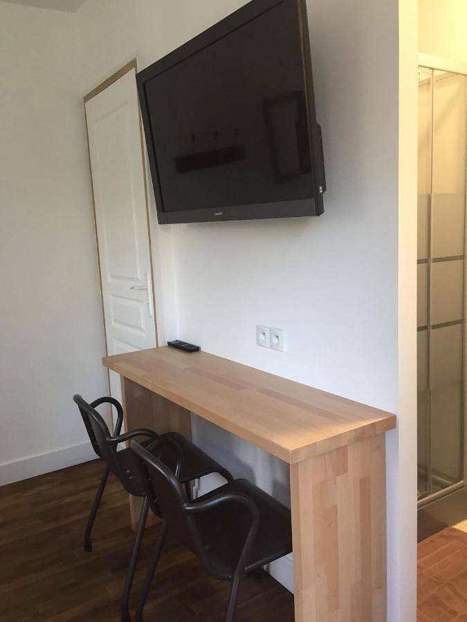 Location de vacances pour 2 personnes, avec jardin ainsi que vue et balcon à Ploubezre - 3