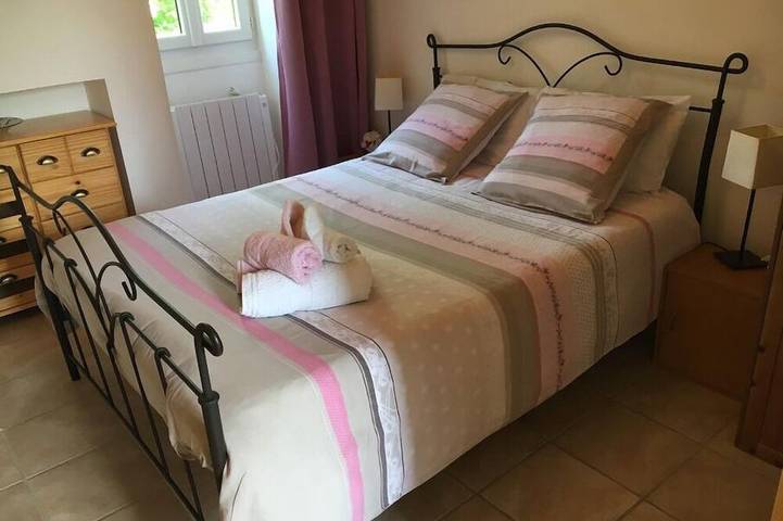 Maison de vacances pour 6 personnes, avec jardin et piscine