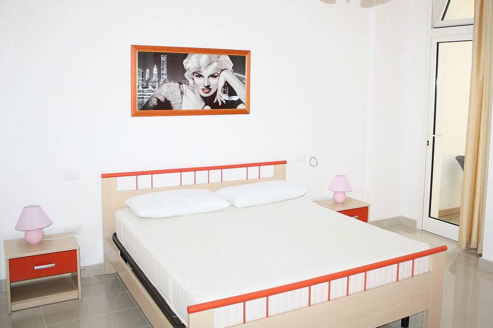 New villa with terrace overlooking the sea - 2 steps from the sea - Gallipoli -Mavaversa in Taviano, Gulf of Taranto