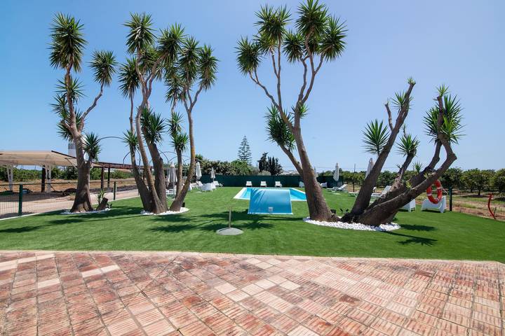 Maison de vacances 'Quinta Alegre Tavira T1' avec piscine partagée, Wi-Fi et climatisation in Luz de Tavira e Santo Estévão, Parque Natural da Ria Formosa