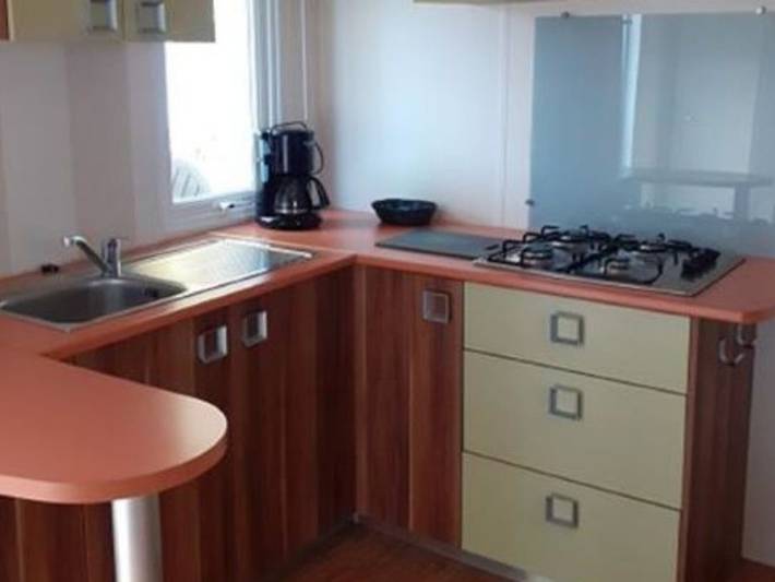 Camping pour 4 personnes, avec terrasse et piscine à Saint-Lunaire