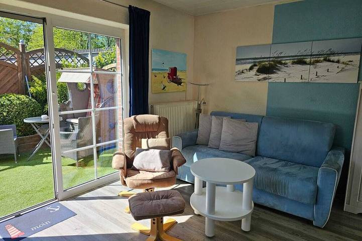 Vacation home on the south beach -2 double bedroom-4 person-2 terrace-dogs on request in Borkum