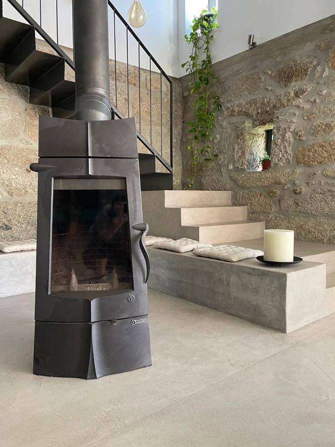 Location de vacances pour 13 personnes, avec jardin ainsi que vue et piscine, animaux acceptés dans Vila Verde - 2