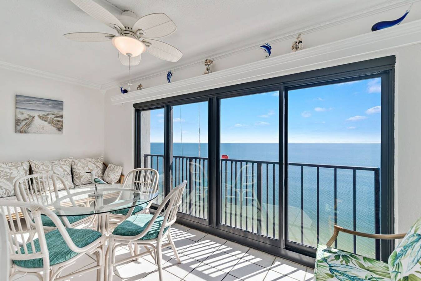 Entire apartment, Gulf Tower 12A- Direct gulf-front 2 2 sleeps 6 in Gulf Shores, Mobile Bay