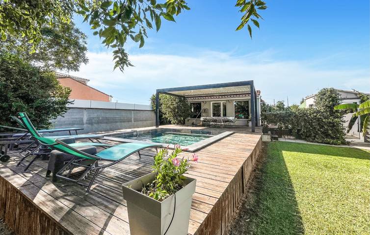 Ferienhaus für 6 Personen, mit Terrasse und Pool - 1