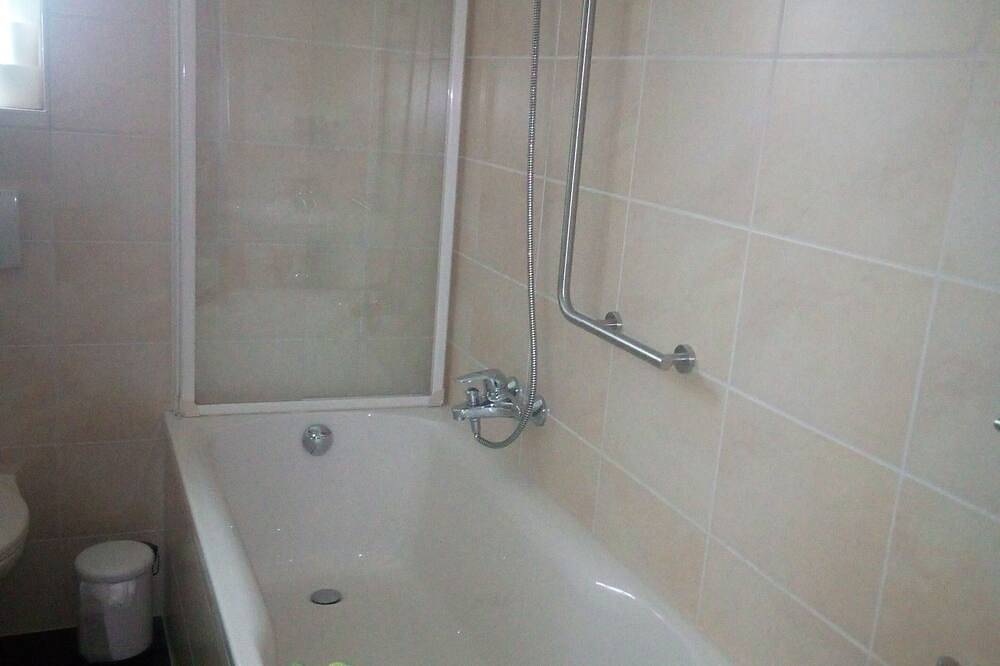 Ganze Wohnung, Ferienwohnung \"Germania\" in Ilmenau, Thüringer Kernland