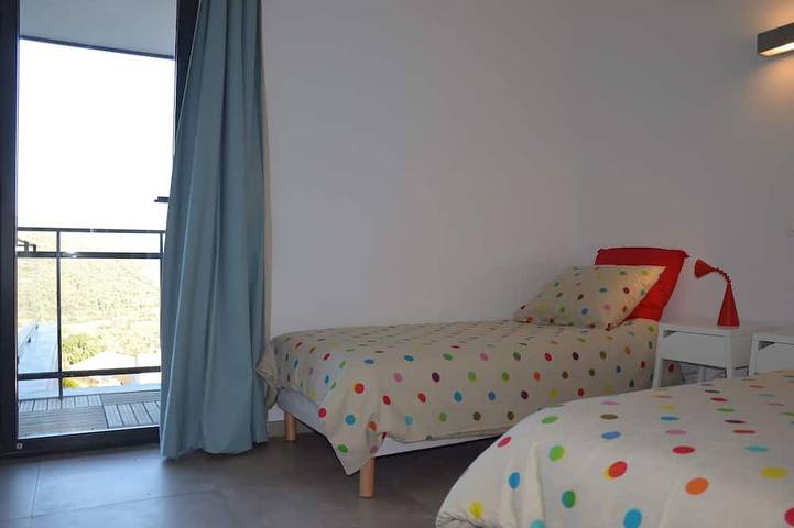 Location de vacances pour 9 personnes, avec jardin et terrasse à Duilhac-sous-Peyrepertuse - 4