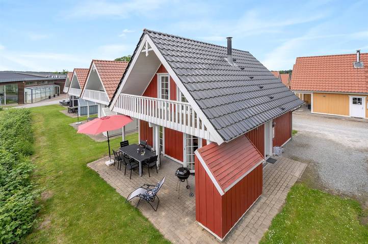 Ferieudlejning for 8 personer, med Balkon og Jacuzzi såvel som Terrasse og Sauna i Gråsten