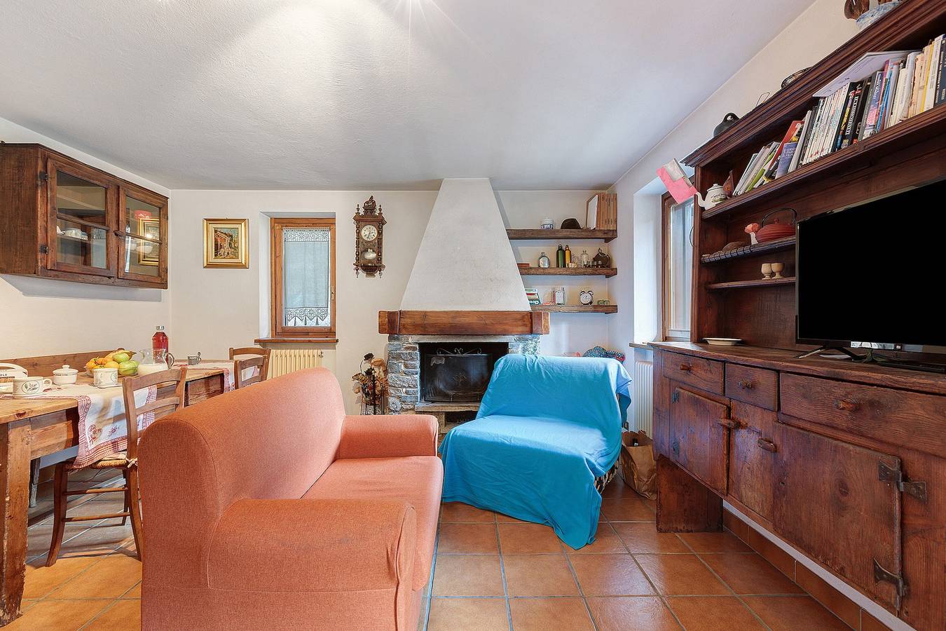 Appartamento intero, Appartamento 'Gigi e Laura' con Vista Montagna, Balcone e Wi-Fi in Lillaz (Cogne), Cogne