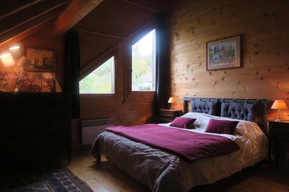 Chalet isolé 180m² plein soleil, avec vue imprenable sur une vallée boisée in Onoz (Jura), Lac de Vouglans