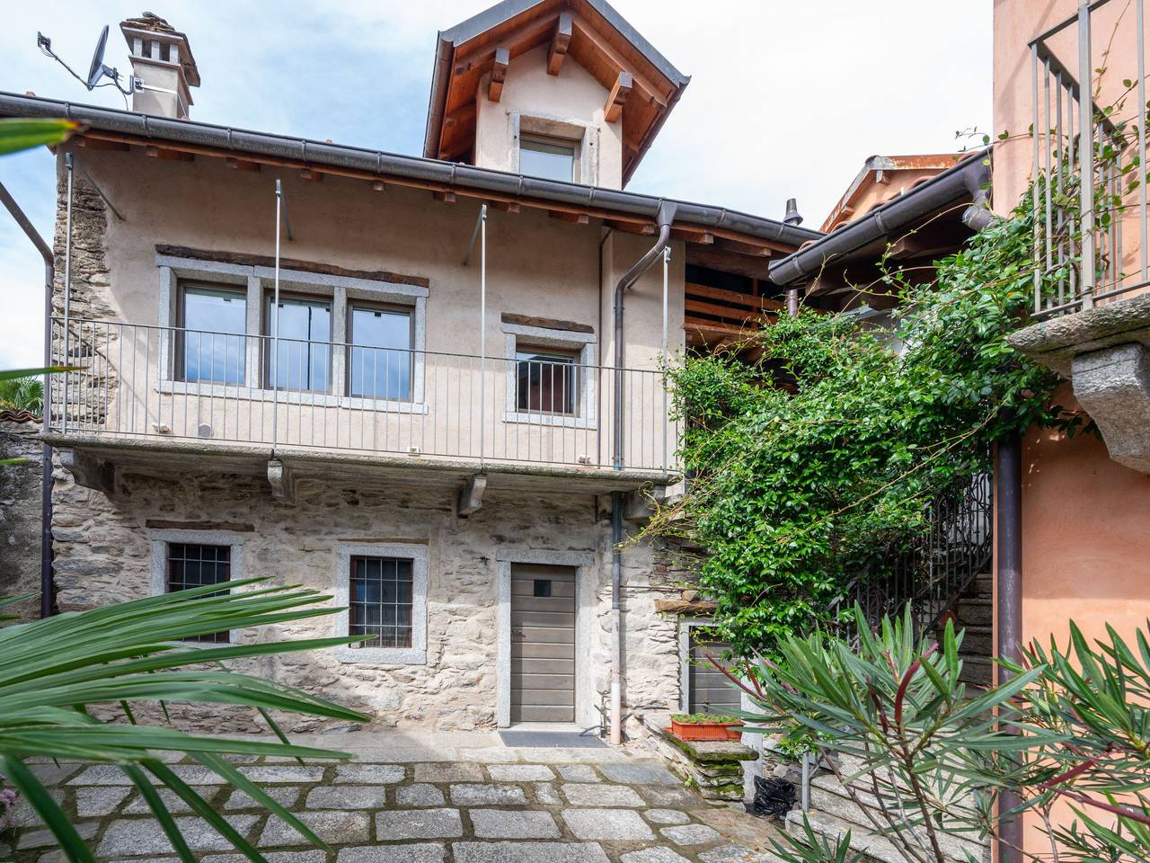 Casa dei Gelsomini in Bracchio, Comune di Mergozzo