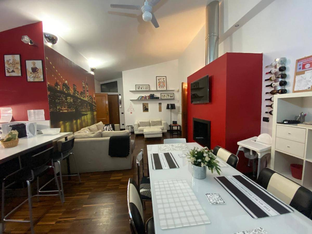 Appartamento intero, Deluxe Apartment in Casal Morena, Roma
