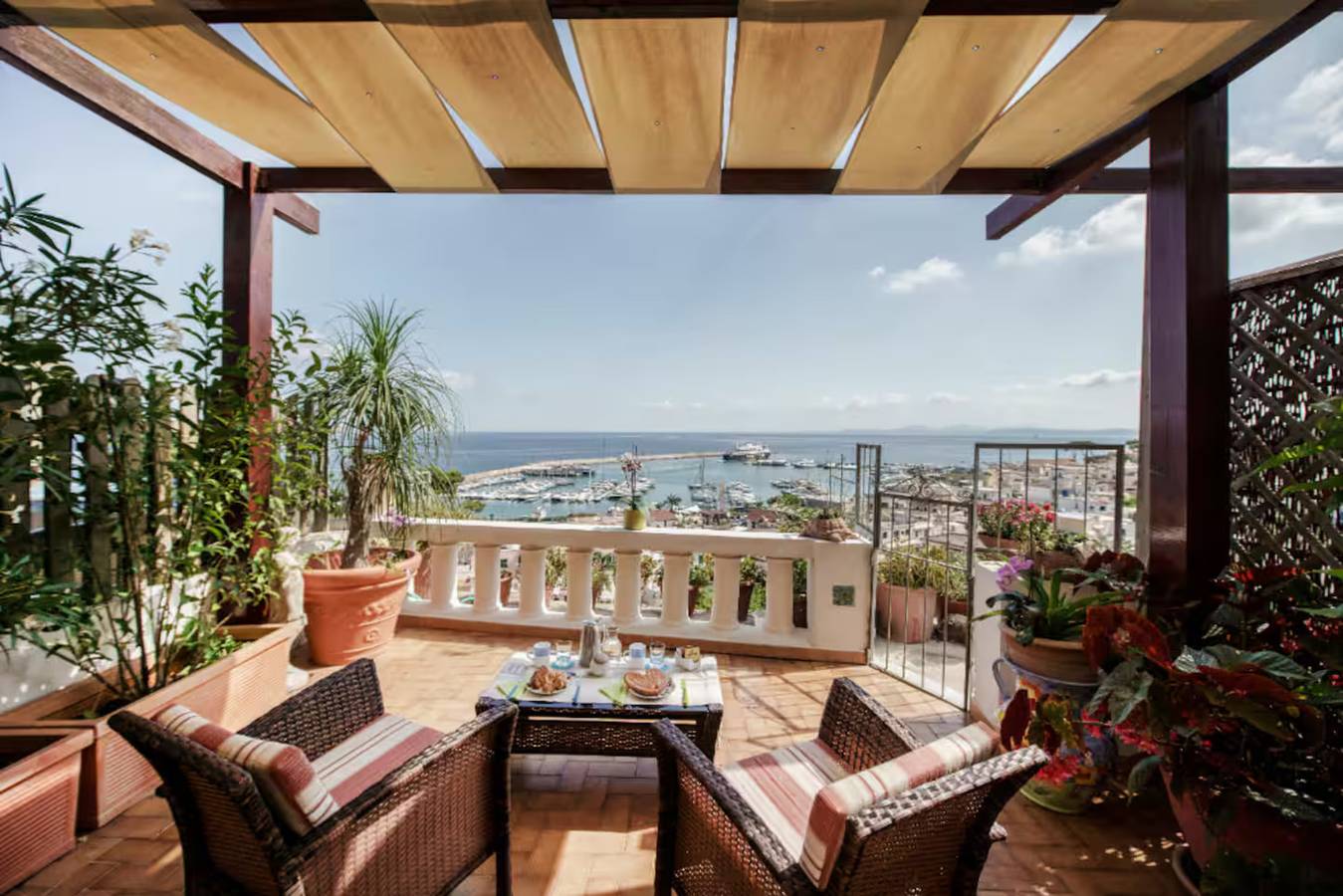 Maison de vacances 'Villino Dei Fiori' avec vue sur la mer, Wi-Fi et climatisation in Casamicciola Terme, Ischia