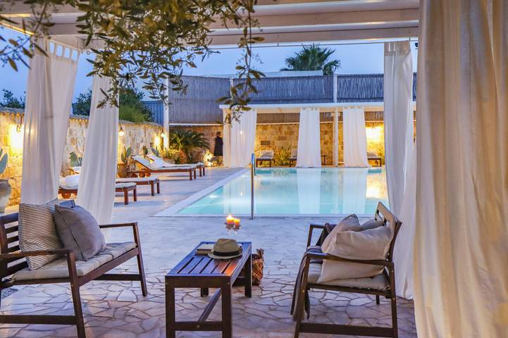 Villa für 8 Personen, mit Balkon/Terrasse und Balkon